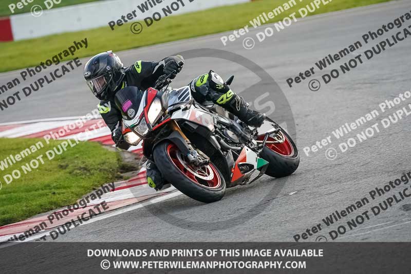 donington no limits trackday;donington park photographs;donington trackday photographs;no limits trackdays;peter wileman photography;trackday digital images;trackday photos